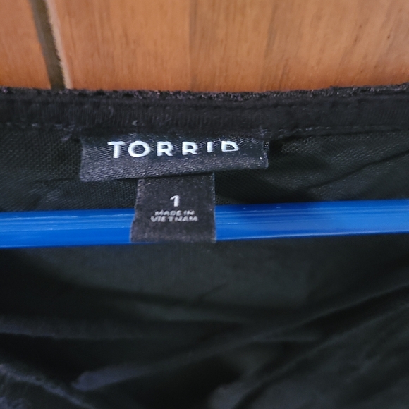 New Torrid Lacy Bodysuit - Picture 4 of 5